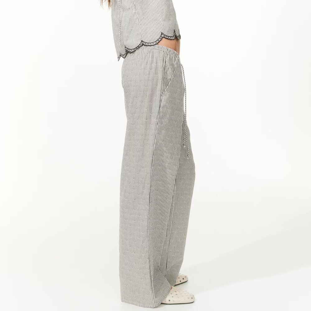 NWT H&M Straight-Leg Drawstring Pants in White/Black Striped Size L